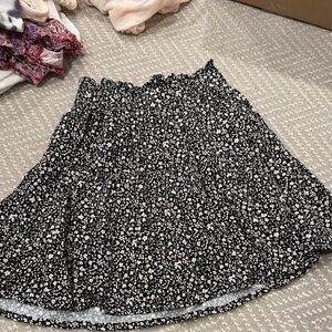 Zara Black and White Floral A-Line Skirt